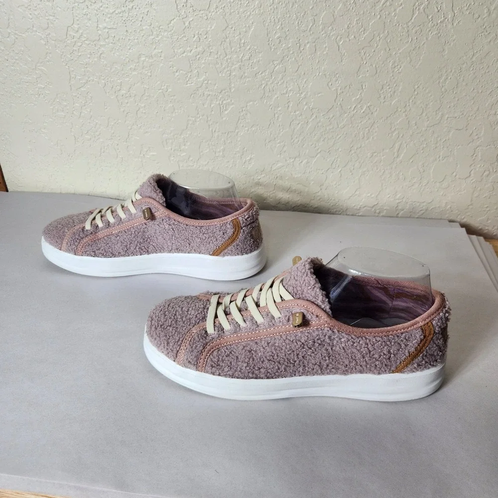 Hey Dude Karina Sherpa Tuscany Pink Women Sneakers Size 8